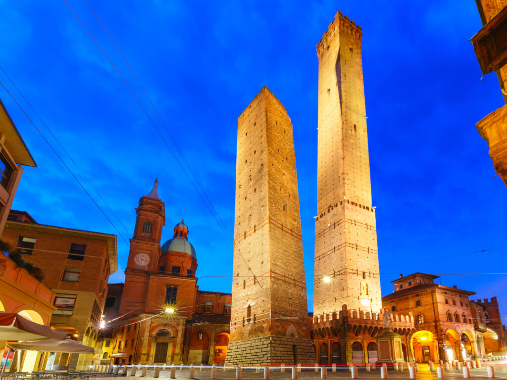Torre Gentilizia at Bologna