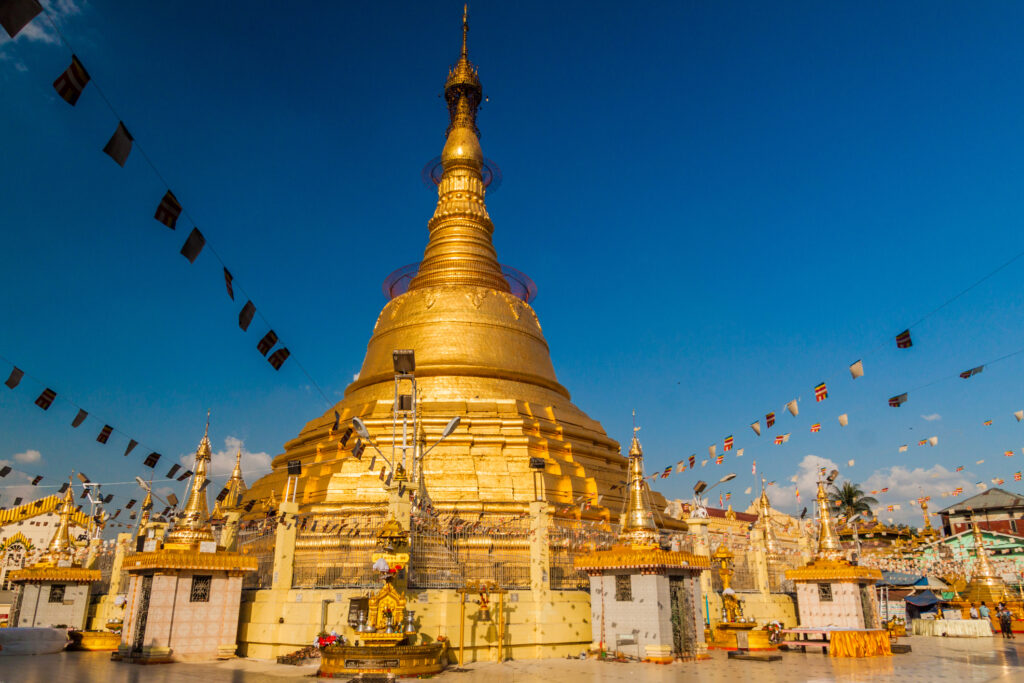 Botahtaung Pagoda in Yangon