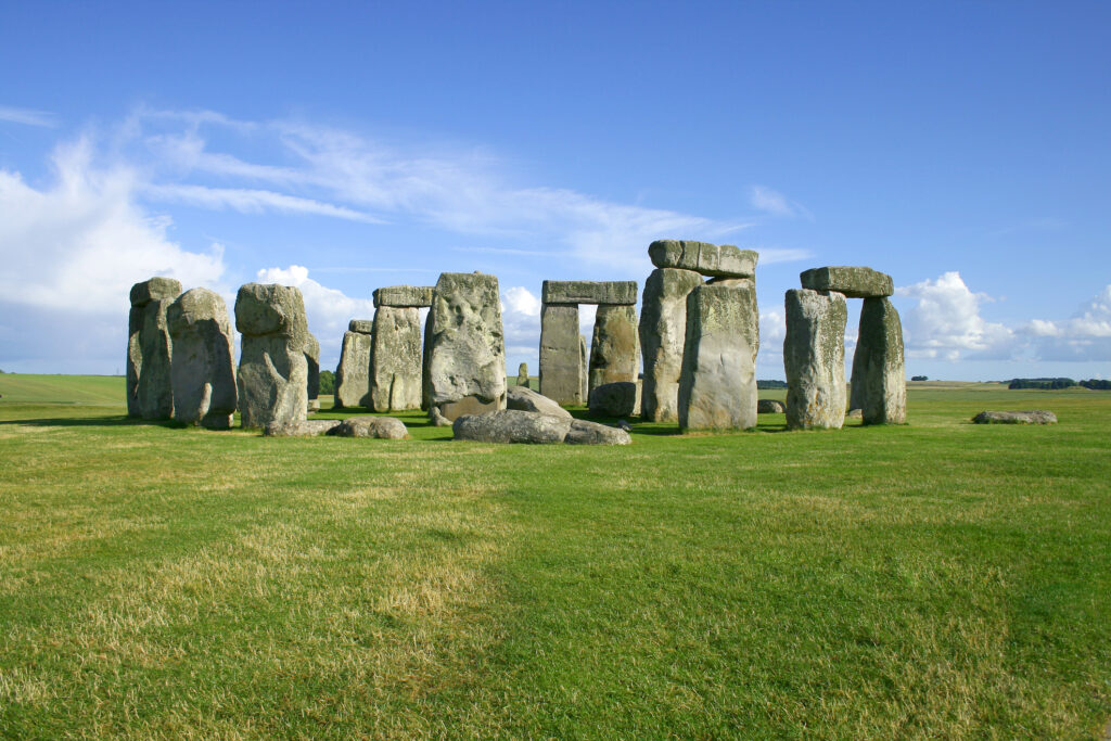 Stonehenge - One of the best attractions to visit in UK